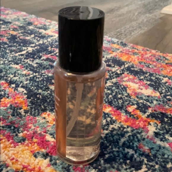 Victoria’s Secret bare vanilla mist & lotion set - Picture 4 of 4